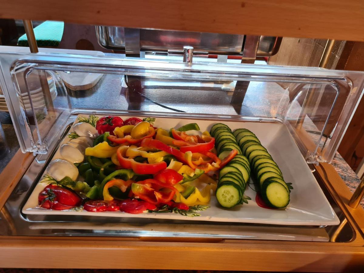 B&B Hallstatt Lake Obertraun Self Check In Bagian luar foto
